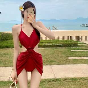 红色质感面料舒适显白泳衣女仙女范连体性感泡温泉纯欲度假比基尼