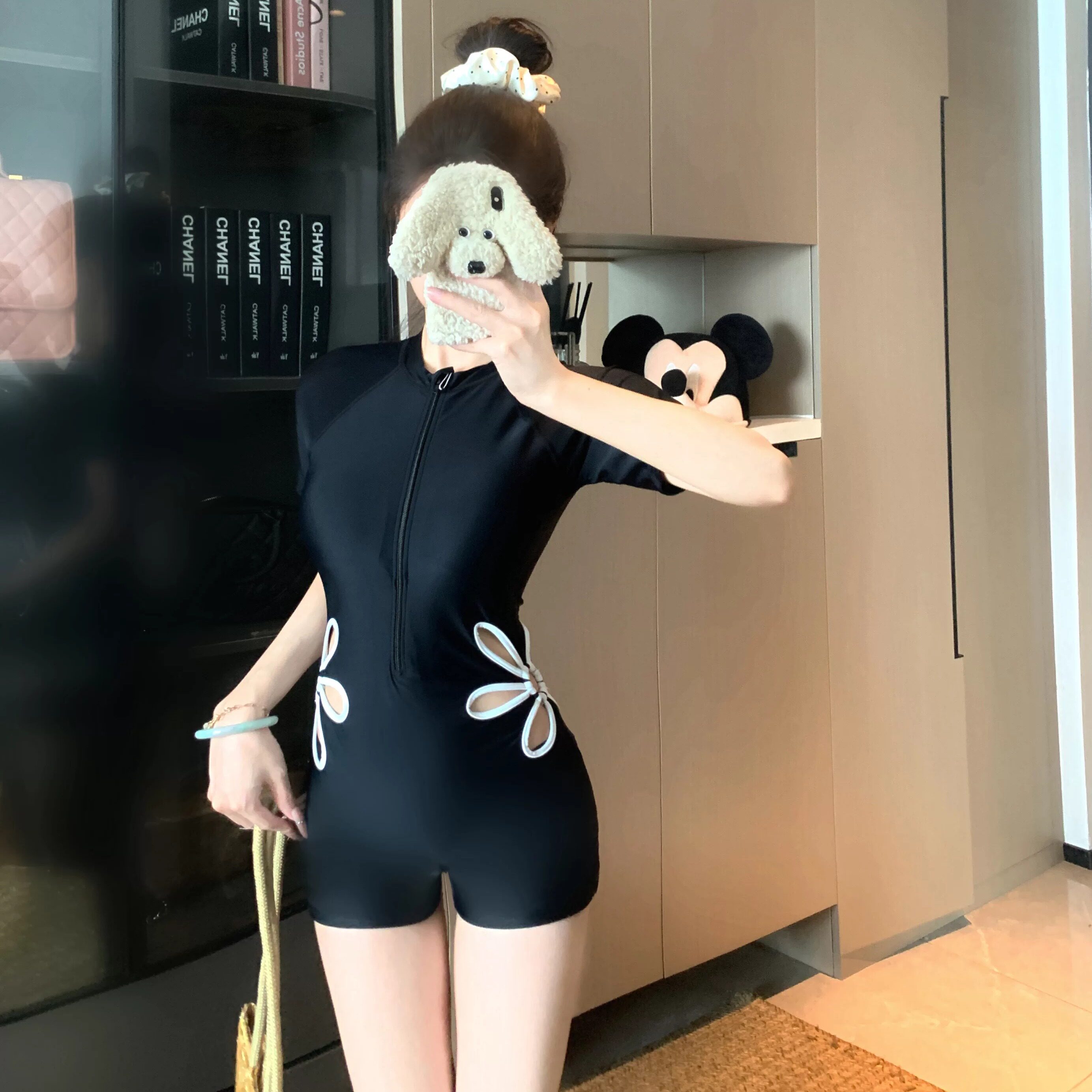 2026夏新款连体泳衣女士成人运动款花朵性感镂空修身拉链平角泳装