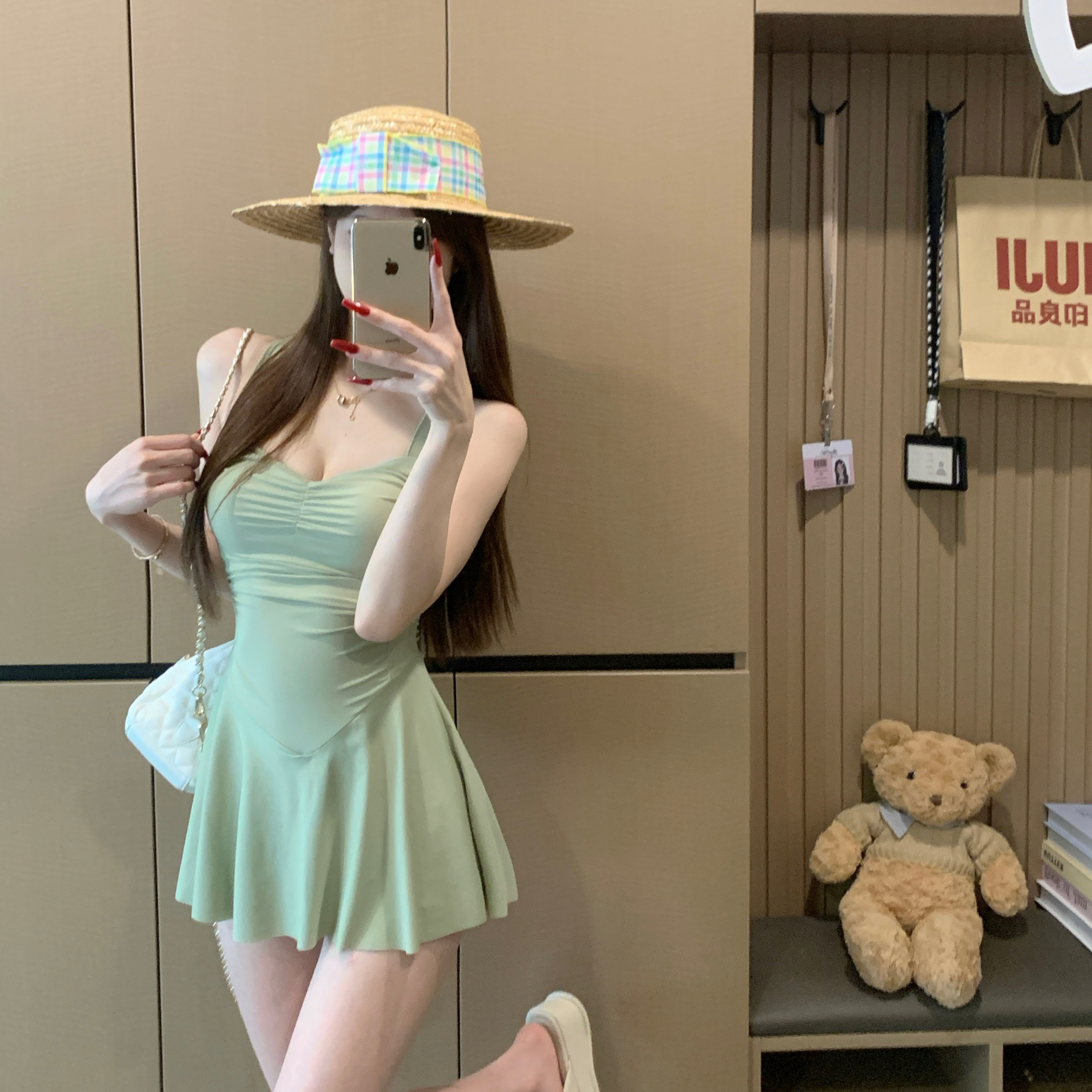 2025夏新款连体泳衣女显白遮肉大小胸聚拢保守微胖显瘦裙式游泳装