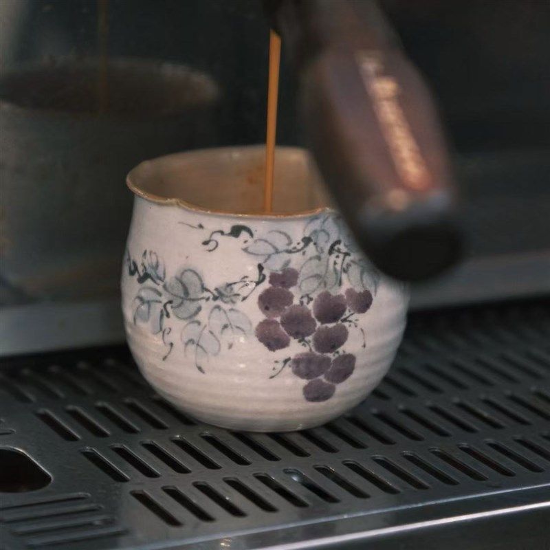 春辰花口葡萄咖啡杯碟套景德镇手作陶瓷拿铁拉花杯手绘釉下彩礼物
