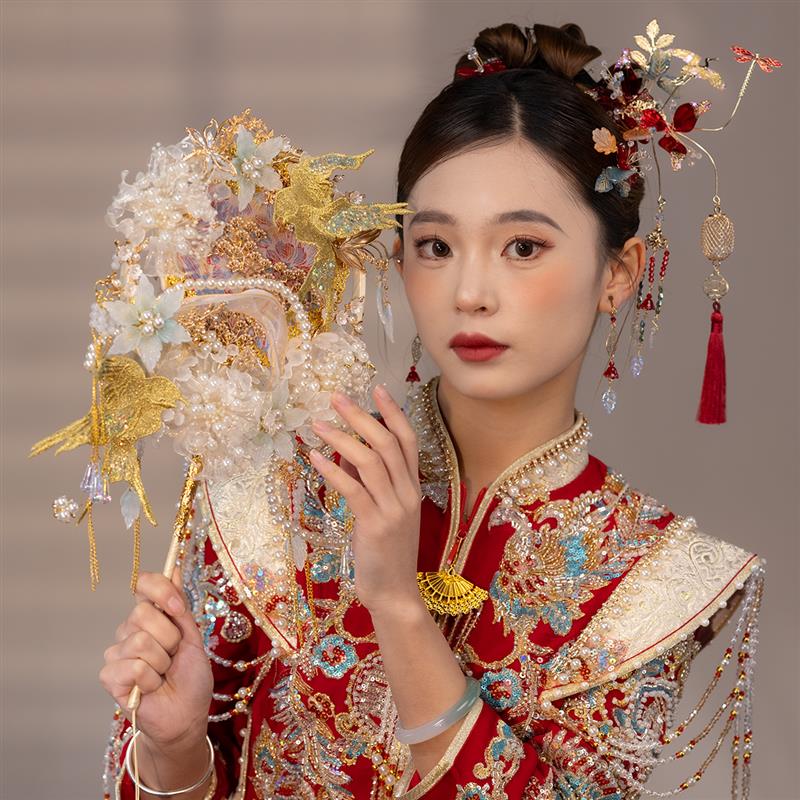 古风结婚礼团扇香槟色造花液新娘扇子喜扇出嫁接亲手捧花dy材料包
