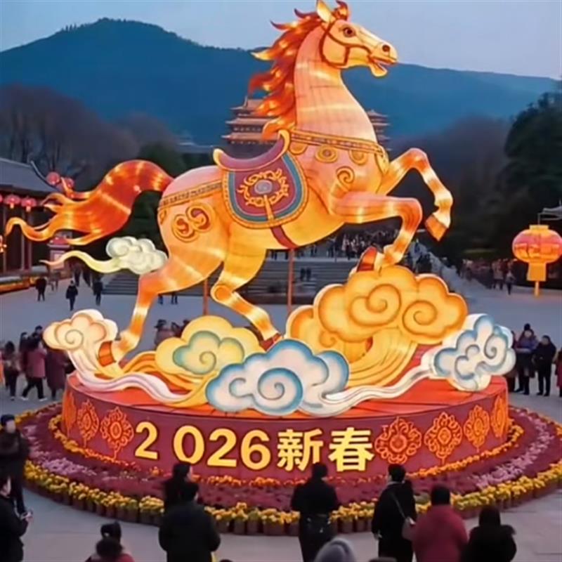 新款大型圣诞装饰新年铁艺灯光造型LED亮化商场文旅景区网红布置
