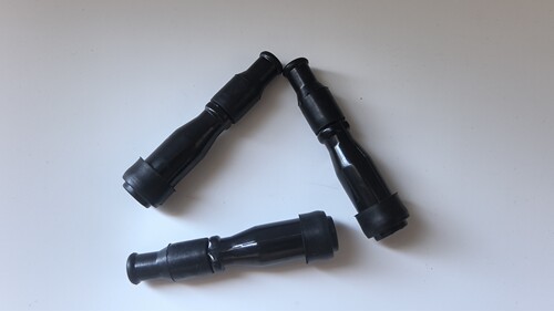 适用奔达摩托车吉拉高压包配件BD30030016灰石火花塞 5K陶瓷电阻