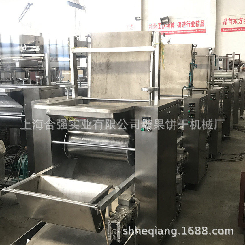 全自动化食品设备提拉米苏蛋糕成型生产线韧性饼干机自动撒粉机