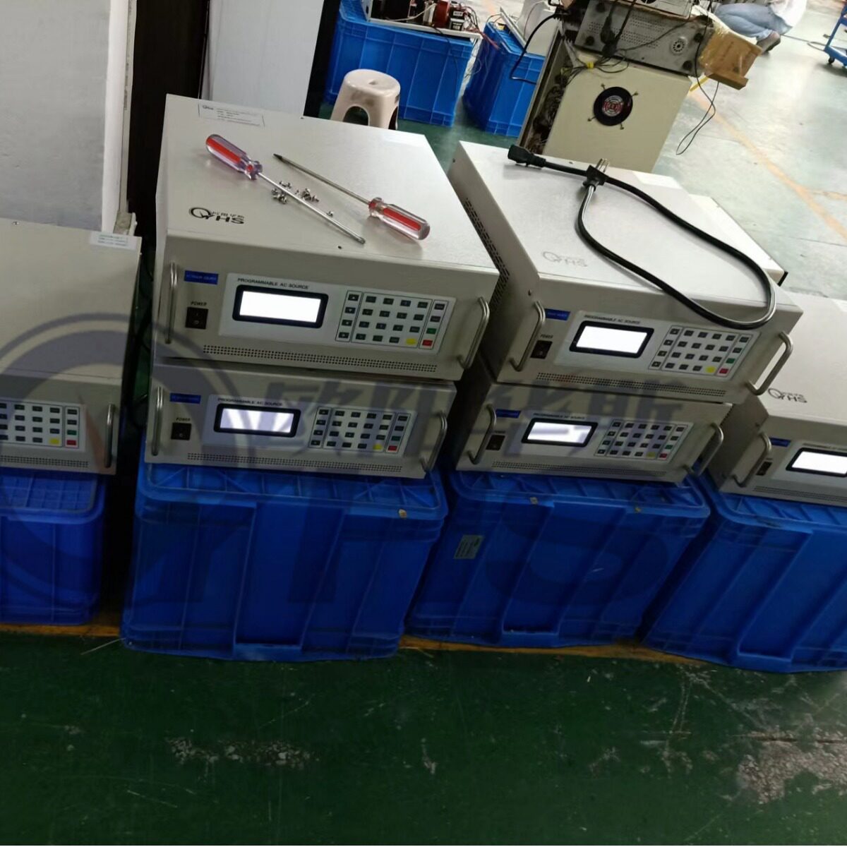 欧阳华斯3KVA程控变频电源出货江门0-600V连续可调60HZ电源