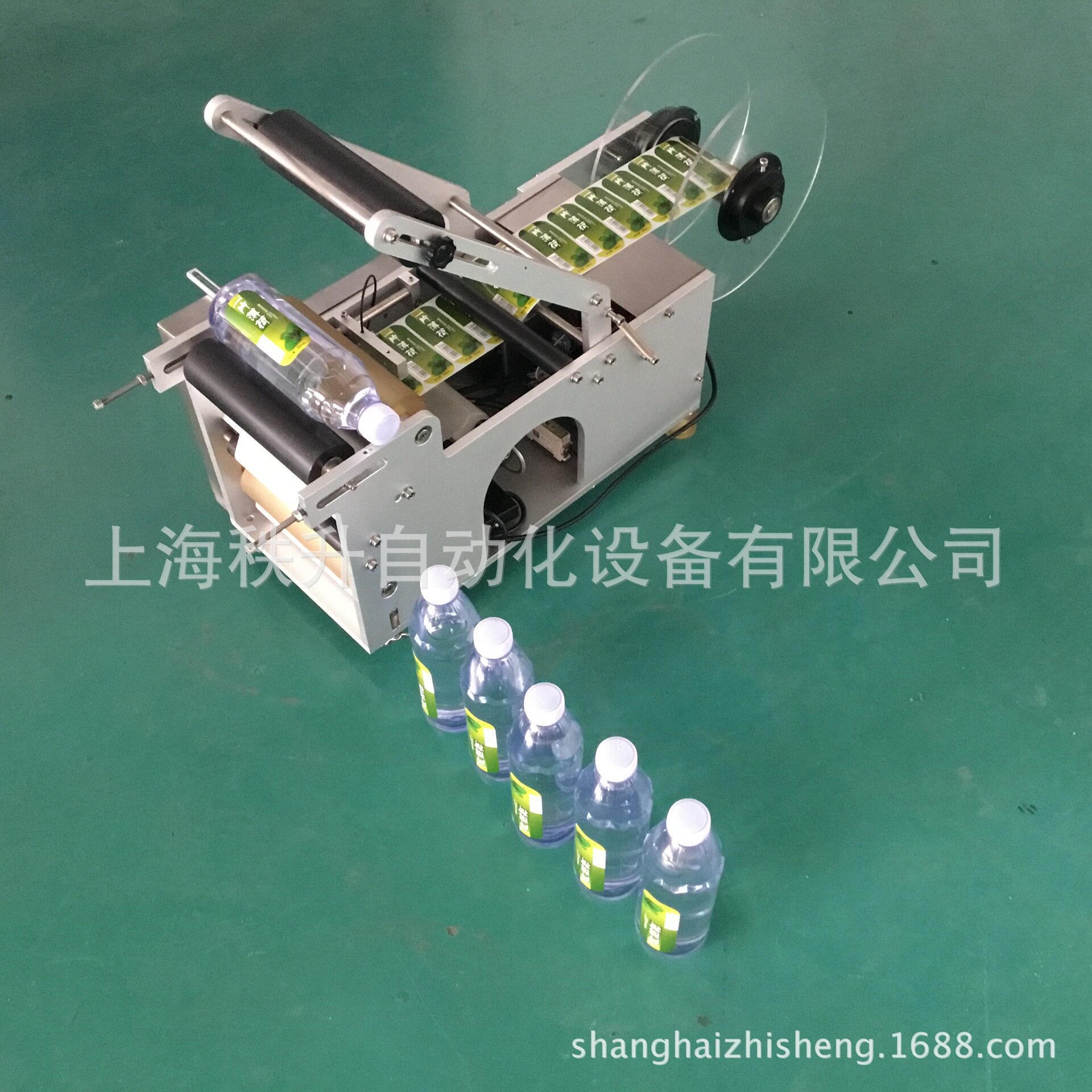 圆瓶贴标机半自动贴标签机器简易型贴商标机器金华贴标机厂家
