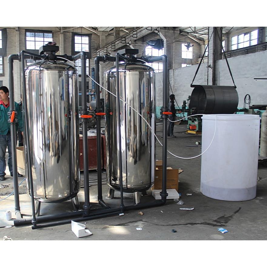 嘉兴带流量型润新自动控制阀  锅炉软化水用不锈钢离子交换器图片