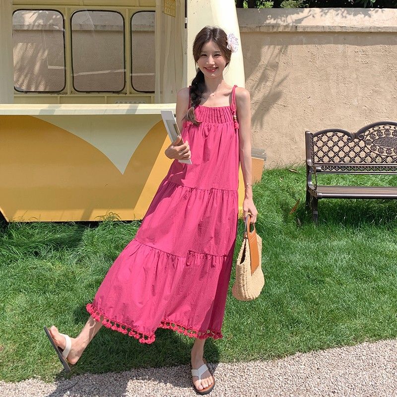 小众设计流苏吊带连衣裙女夏季海边度假温柔风宽松显瘦气质长裙子