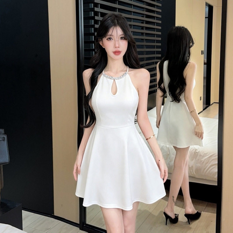0379性感挂脖连衣裙夜场足疗桑拿技师衣服蹦迪收腰显瘦大摆A字裙