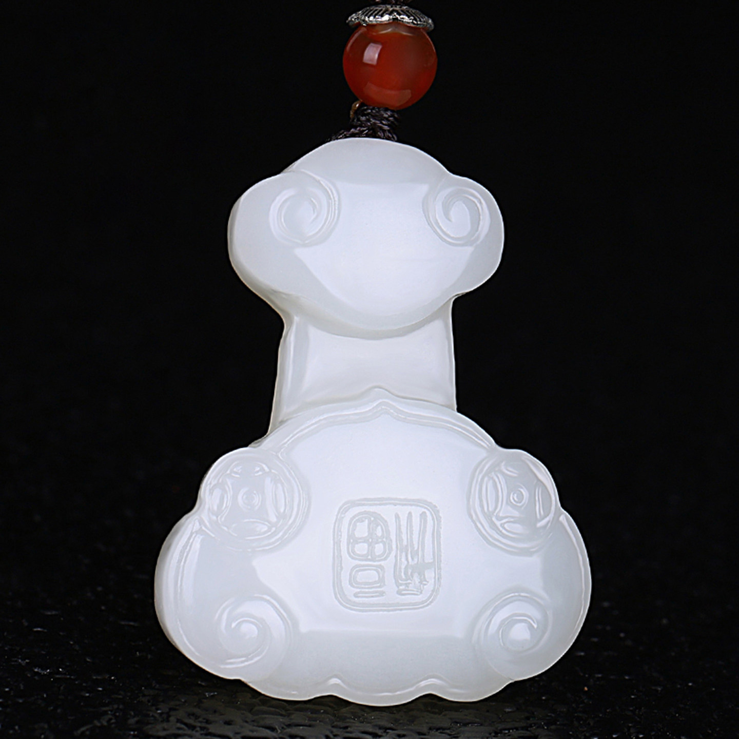 正品天然和田玉富贵如意吊坠摆件