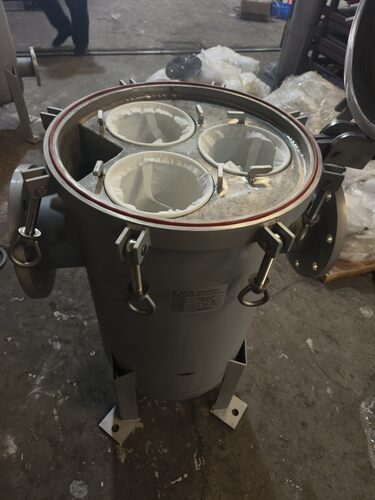 供应不锈钢多袋式过滤器 经济款铰链掀盖大流量袋式过滤机