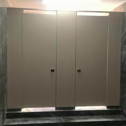 18mm金属蜂窝钢板公共卫生间隔断厂家厕所隔断
