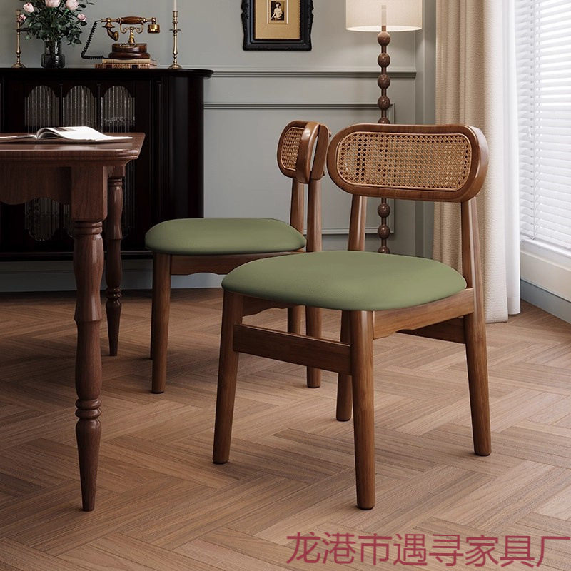 餐椅中古风2026新款家用复古绿色椅子凳子实木靠背椅藤编椅餐桌椅图片