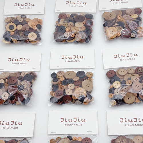 JiuJiu 木质椰壳纽扣100颗随机装diy手工材料复古实用可爱装饰扣