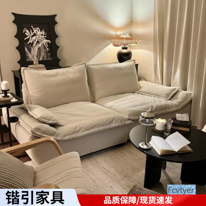 锴引小户型猫抓皮沙发奶油风脚踏出租屋直排轻奢科技新款布艺沙发