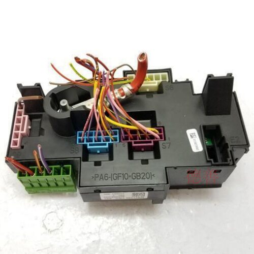 适用奔驰205 C180 C200 C260 C300 C400 C43 保险丝盒 继电器单元