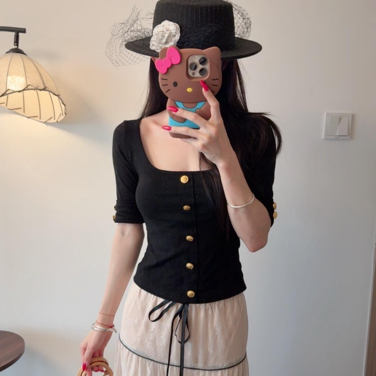 设计感正肩纽扣方领五分袖t恤女夏季辣妹风修身显瘦短袖半袖上衣