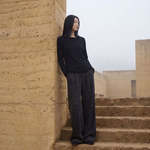 MD撤柜尾单欧美风撤柜简约基础款圆领针织衫女轻薄长袖T恤5689582