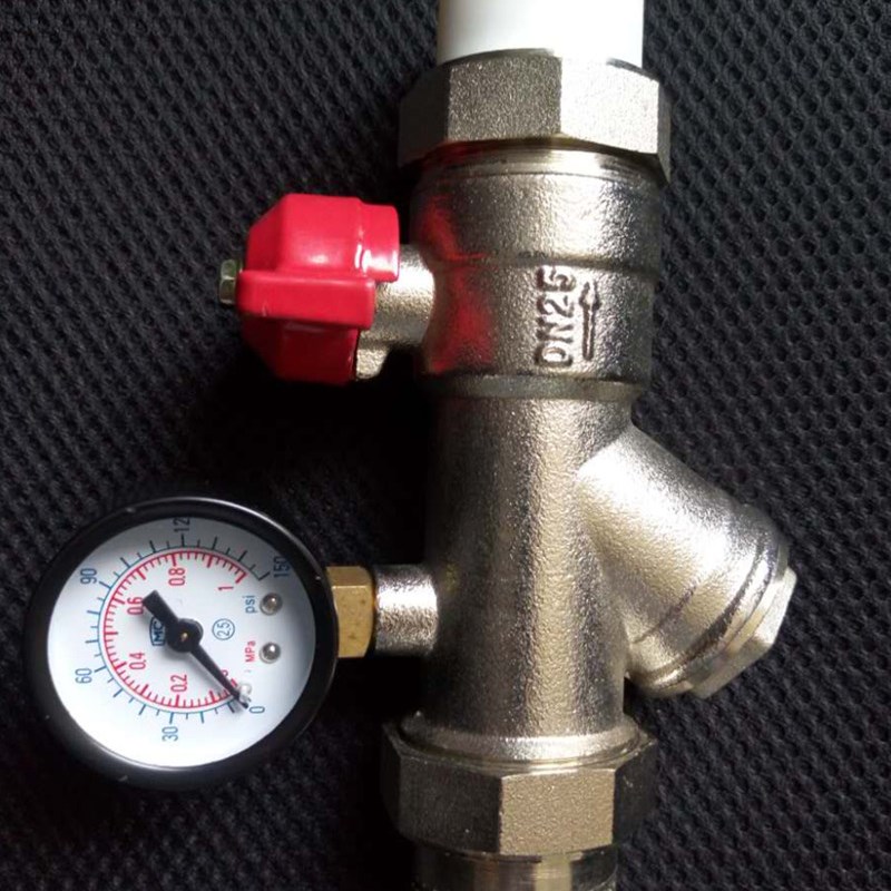 地暖阀门过滤器.自来水进水器分水器阀门压力表测试水压.1寸32
