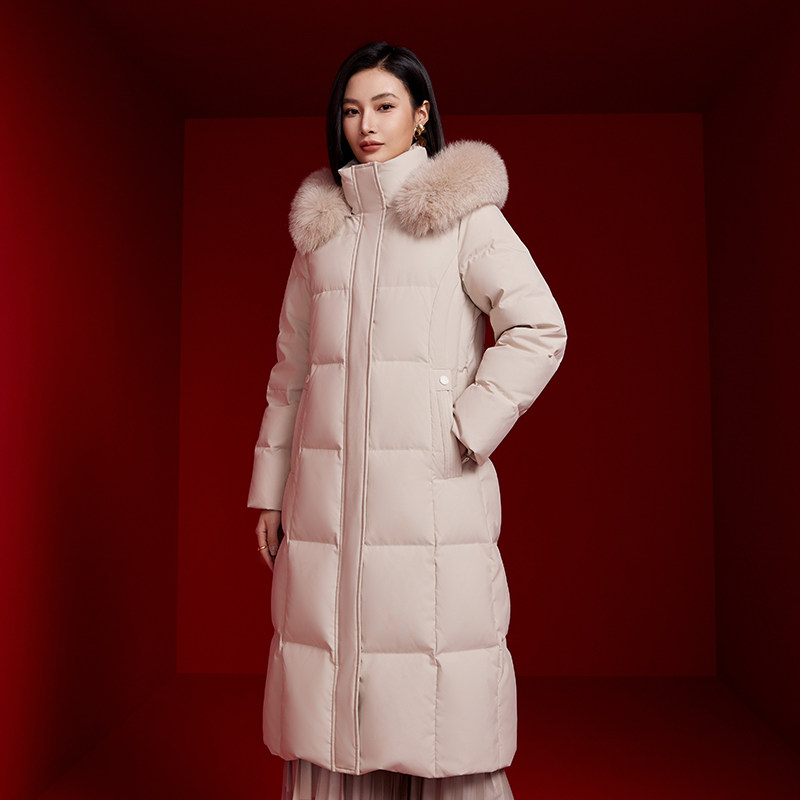 女士毛领款连帽时尚休闲百搭长款羽绒服