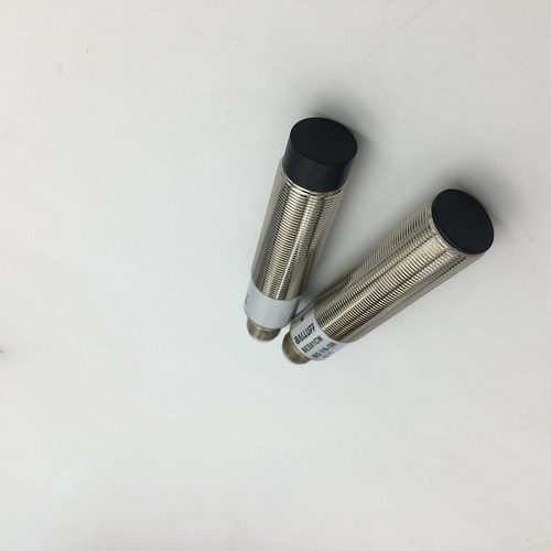 三线PNP常开24V接近开关电感式BES516-325-E5-C-S4