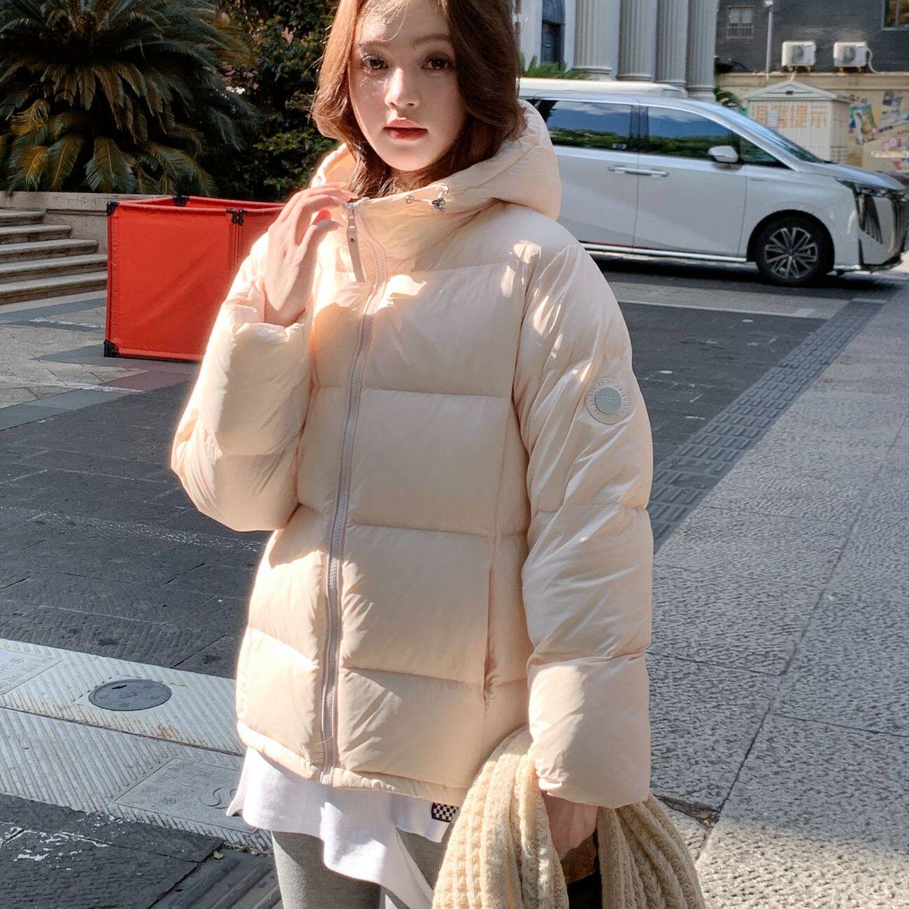 羽绒服女短款2026新款冬90白鸭绒加厚小个子情侣爆款冬装连帽外套