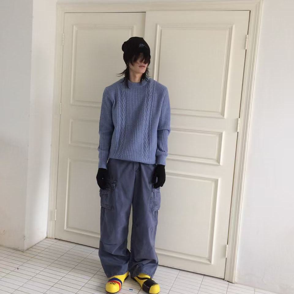 SFTTR蓝色麦穗条纹针织毛衣