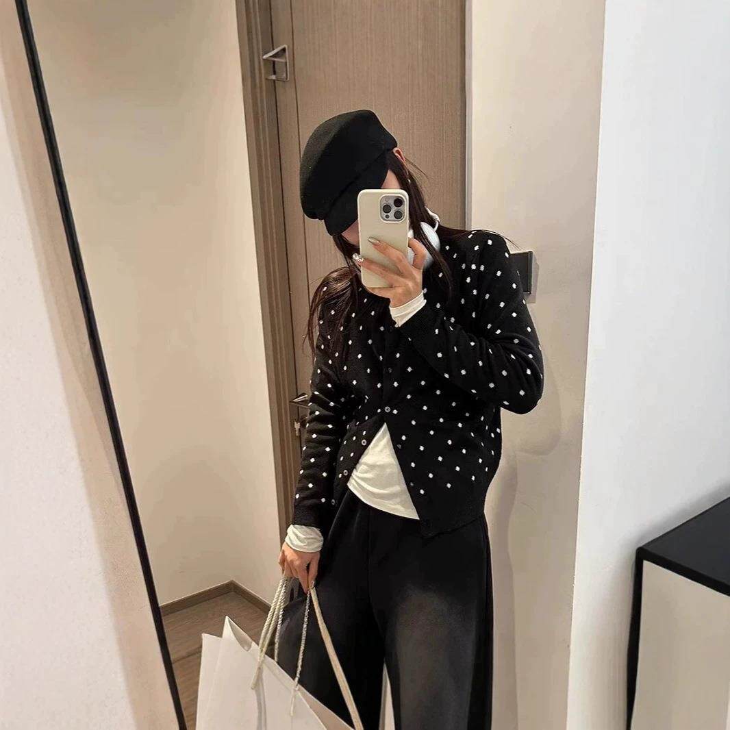 韩系灰色波点针织开衫女秋季女装新款慵懒高级感圆领毛衣外套上衣