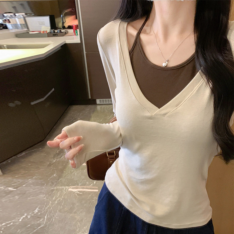 2609严选撞色宽松V领挂脖吊带假两件打底衫女秋冬打底长袖T恤上衣