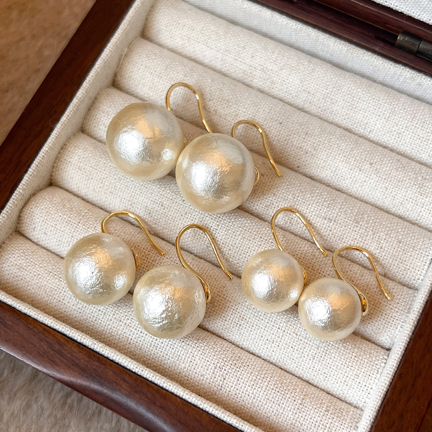 奶油色新疆棉花珍珠高跟鞋耳钩耳钉女复古轻奢耳环气质网红耳饰品