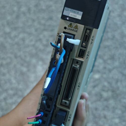 驱动器SGDV-R90A01A002000SGDV-2R8A01A002000SGDV-5R5A01A002000