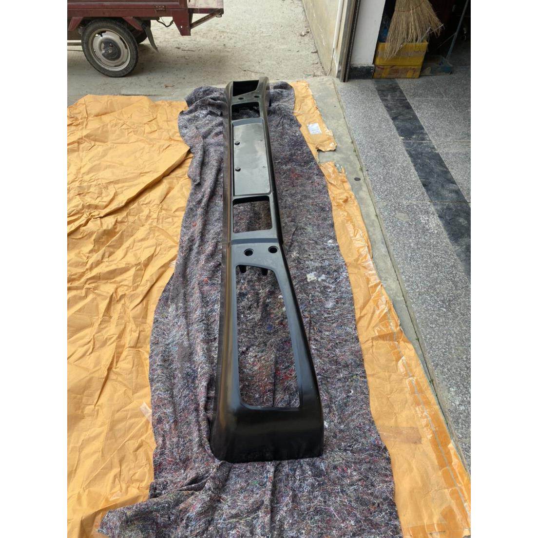三一吊车250T保险杠 三一车身驾驶室保险杠 前护杠 三一重工配件
