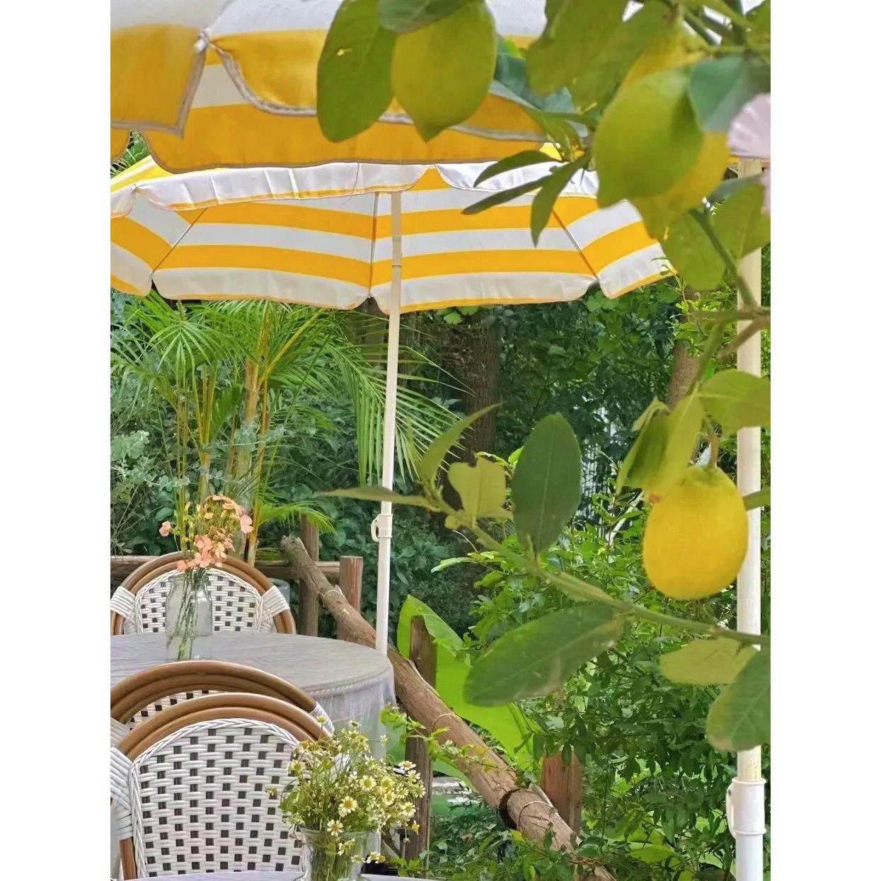 商场装饰用条纹伞户外二人沙滩伞广告太阳伞折叠小海滩伞小道具伞