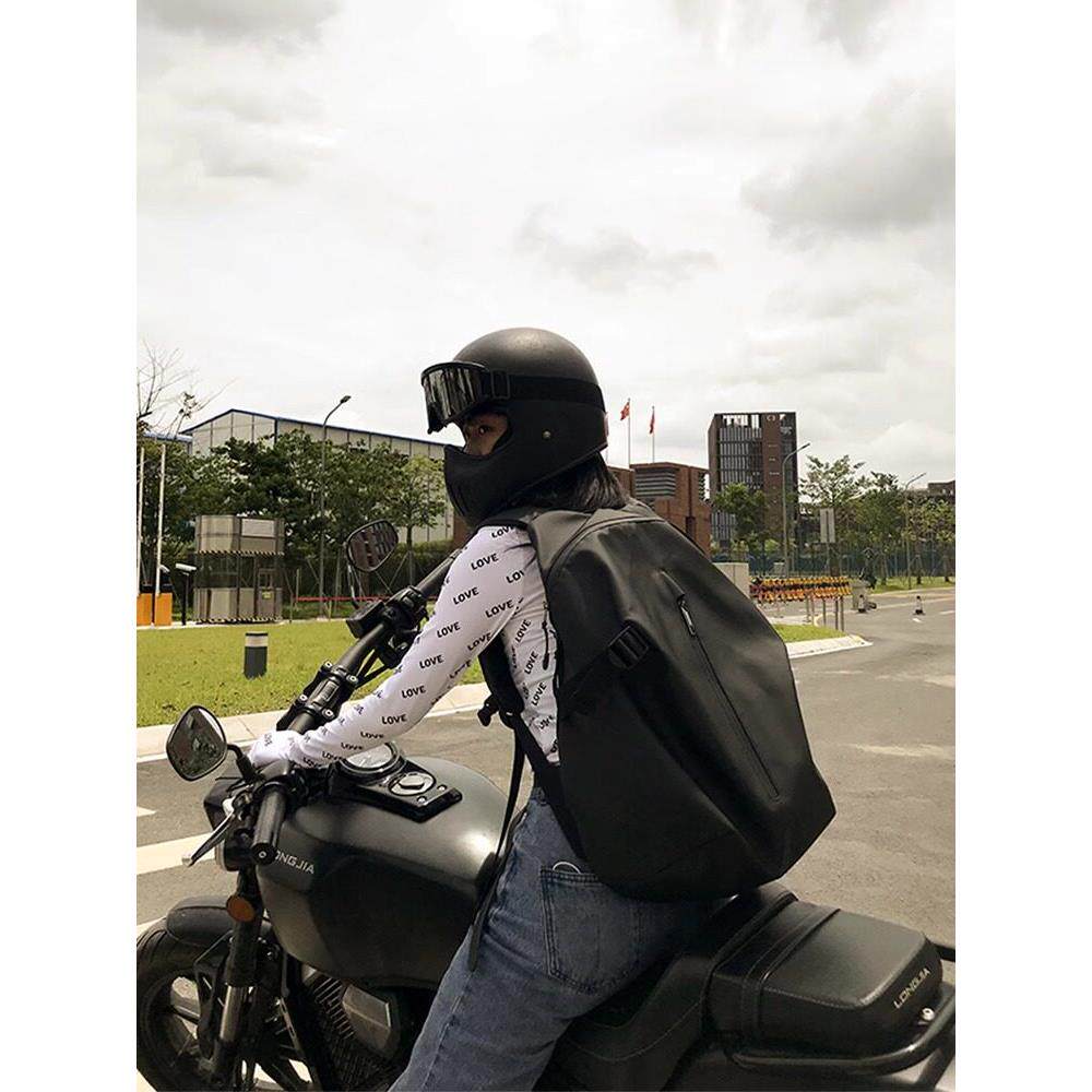 骑行背包摩托车头盔包全盔双肩包女摩旅骑士包防水旅行包男大容量
