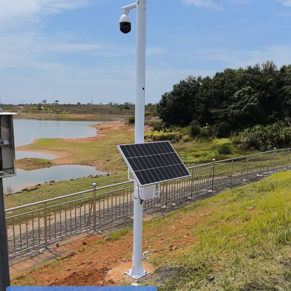 监控户外立杆组合室外镀锌拼接工程小区太阳能道路摄像支架立柱