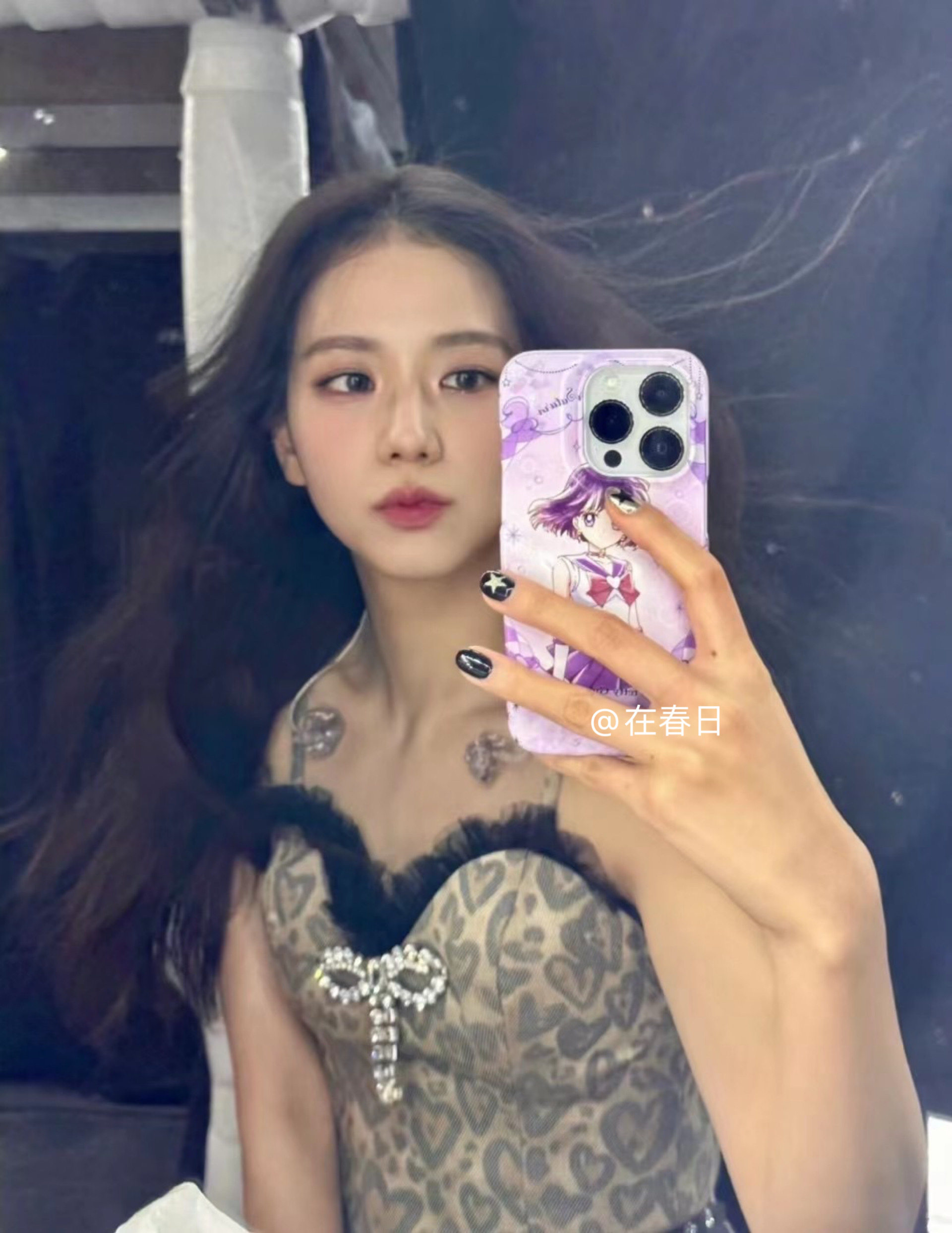 在春日韩国明星jisoo金智秀同款手机壳美少女14promax/13硬壳iphone14