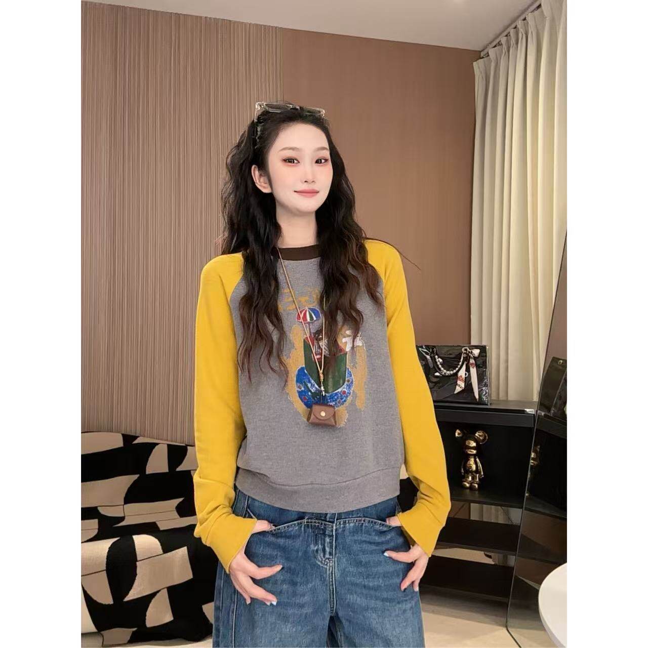 ANGELHUE撞色插肩袖卡通印花长袖T恤女百搭圆领复古上衣