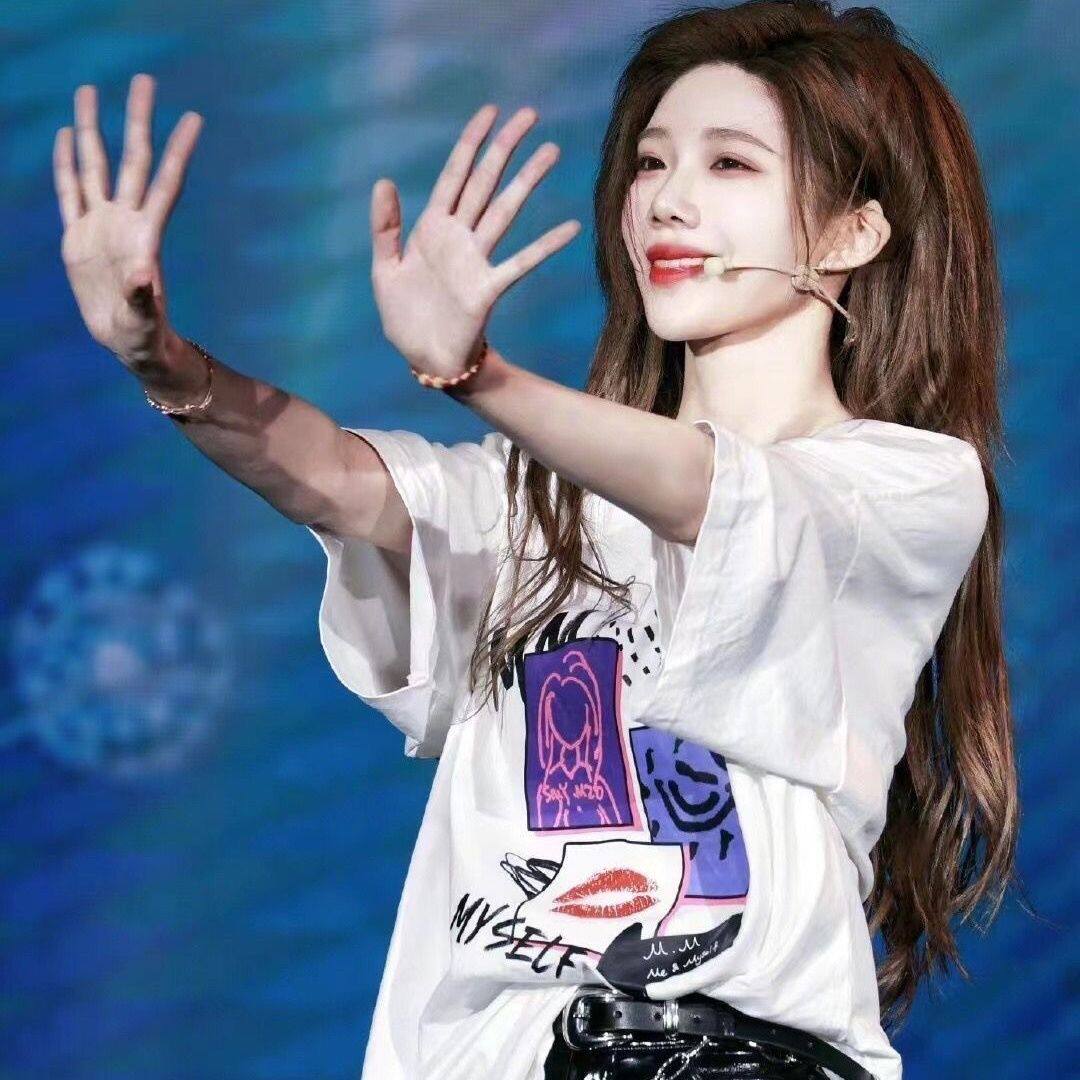 snh48沈梦瑶同款张昕郑丹妮t恤短袖女印花甜酷街头设计感小众上衣