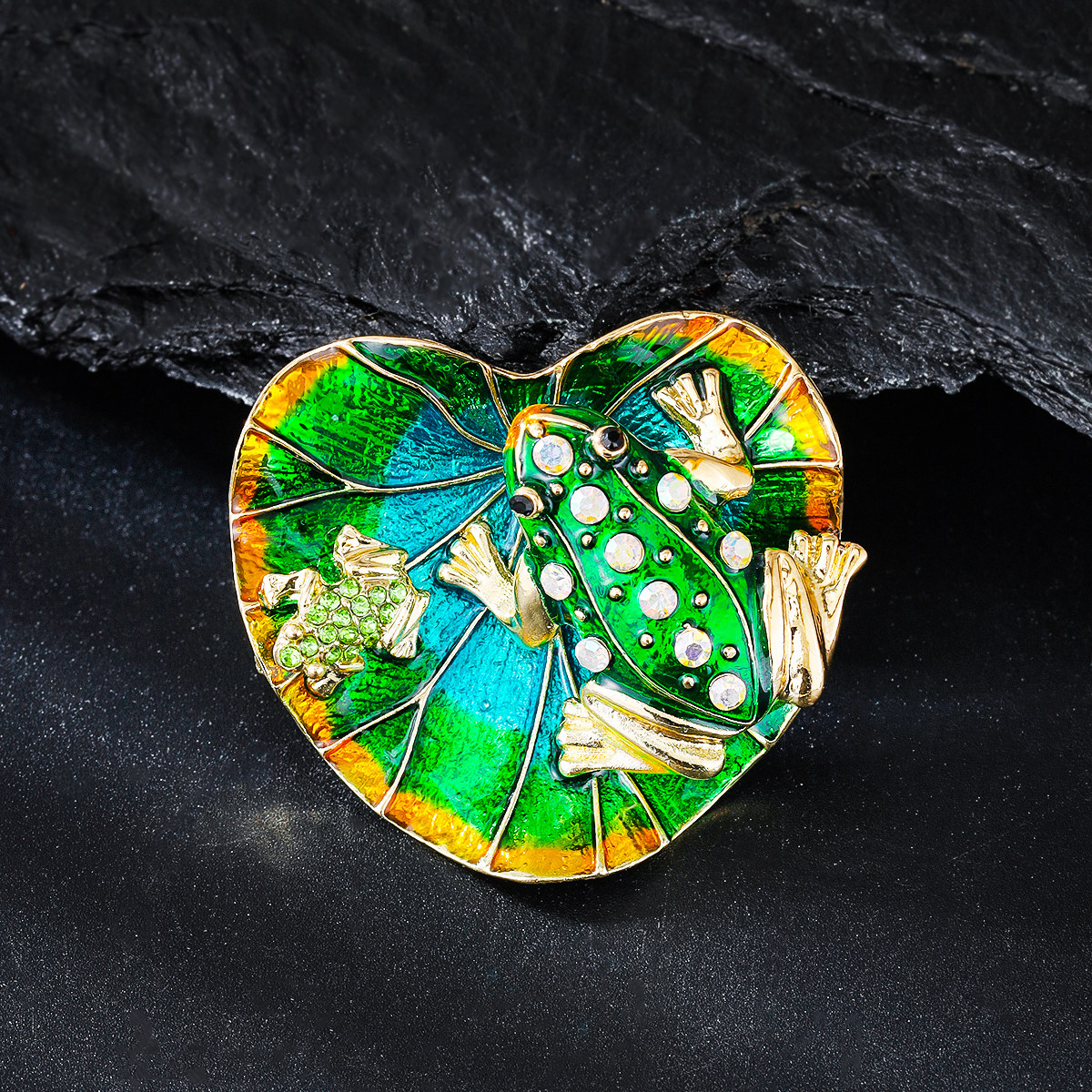 中式古风荷叶青蛙胸针高档西装外套胸花合金滴油精致优雅服饰别针,饰品/流行首饰/时尚饰品新,胸针,淘宝优惠券,粉丝福利购,淘宝优惠卷