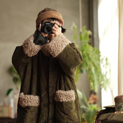 复古文艺羊卷毛粗条绒对襟大棉袍