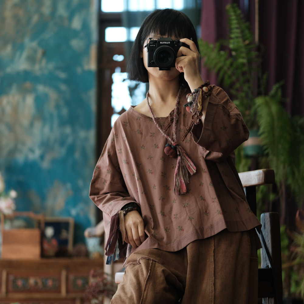 新款复古文艺数码印花针织棉V领盘扣T恤上衣1899红莲