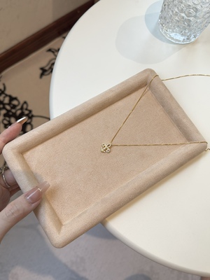 18K金鸢尾花项链女轻奢 小众燕尾花锁骨链纯银黄金钻石吊坠