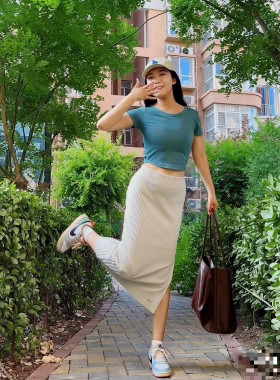 晶晶耐克女子针织螺纹高腰开叉运动休闲半身裙FQ1637