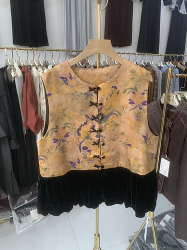 新中式国风马甲背心女春秋新款重工人丝提花拼接丝绒气质坎肩上衣