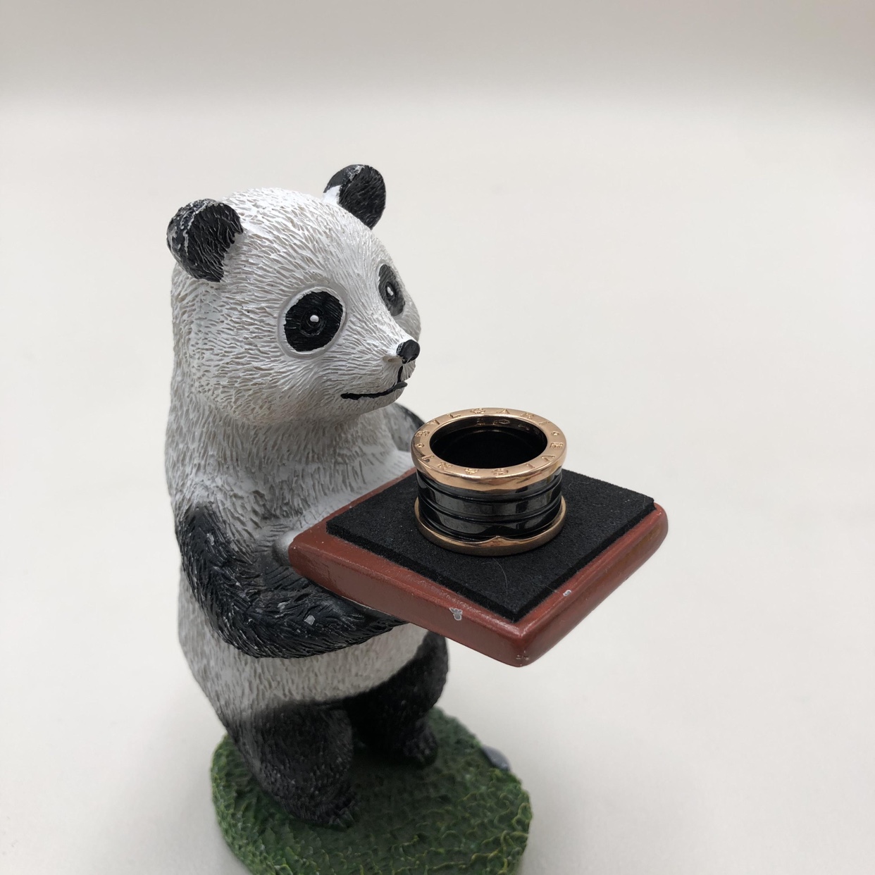 臻新奢品 二手 宝格丽黑陶瓷戒指51 23111853 非真假问题不退不换