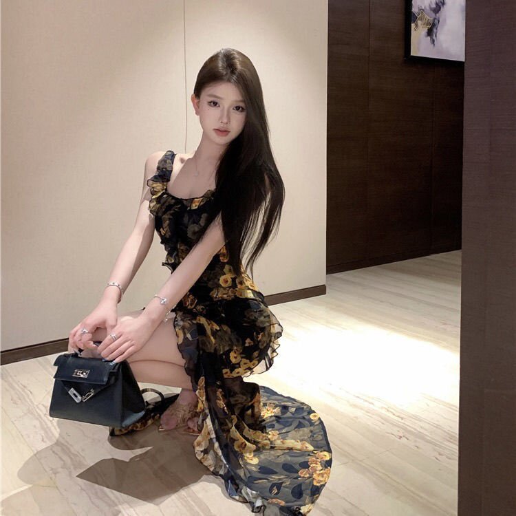 法式荷叶边碎花吊带连衣裙女装夏季修身辣妹长裙开叉收腰包臀裙子