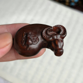 檀木雕刻牛转乾坤钥匙扣动物实木紫檀木生肖牛挂件包包挂饰个性