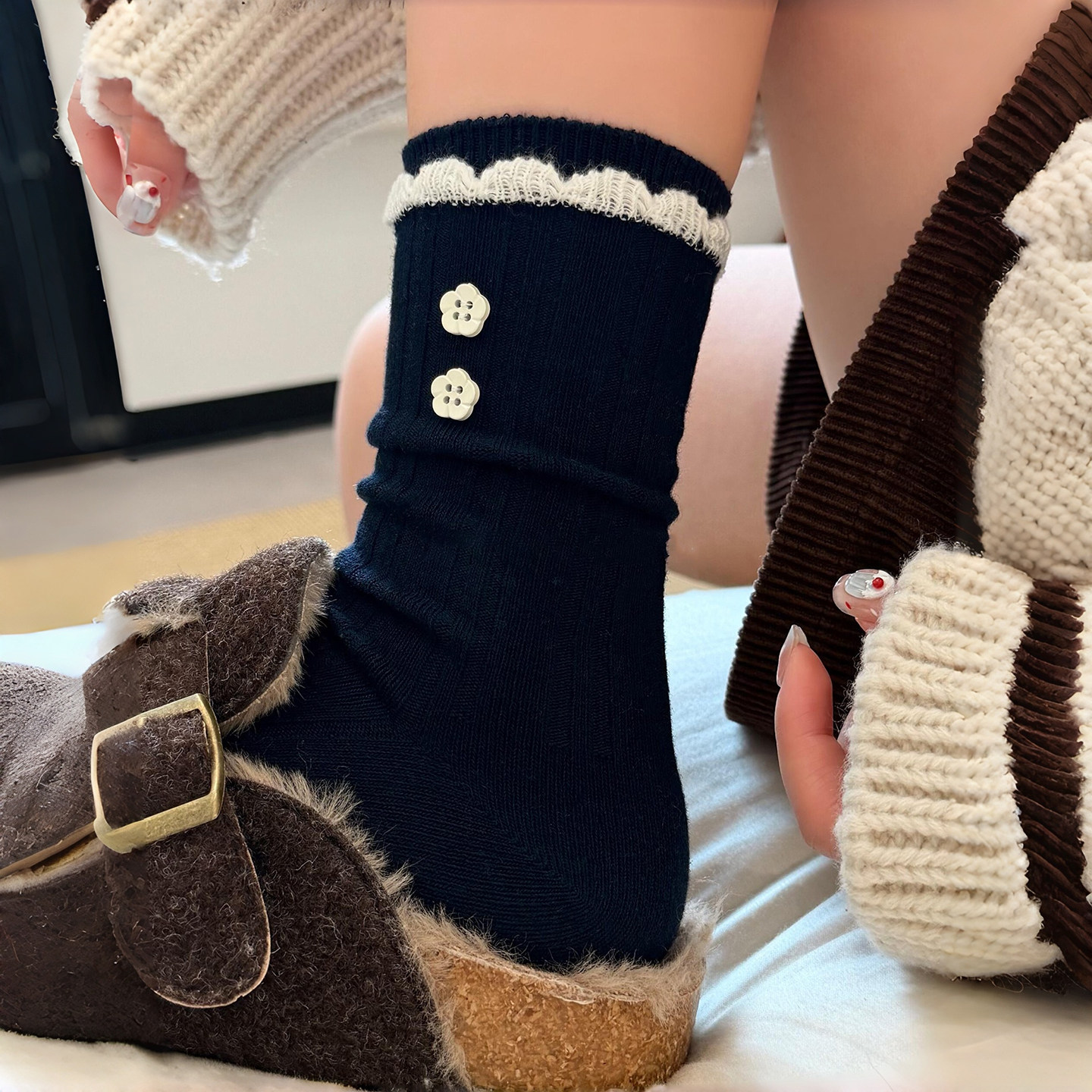 花边纽扣泰美辣~简直好看到没边了~袜子女秋冬高级感中筒堆堆袜棉,女士内衣/男士内衣/家居服,中筒袜,淘宝优惠券,粉丝福利购,淘宝优惠卷