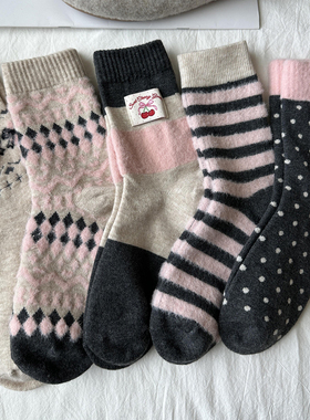 久命！这组灰粉袜子也太暖了吧！秋冬穿搭质感upup！袜子女保暖厚