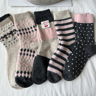久命!这组灰粉袜子也太暖了吧!秋冬穿搭质感upup!袜子女保暖厚